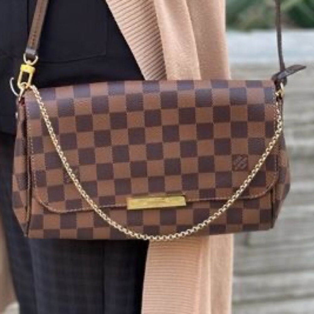 💎 RARE 💎 discontinued Louis Vuitton crossbody